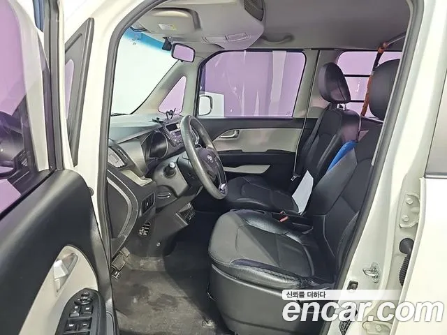 Kia Ray 2015 thumb 10
