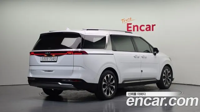 Kia Carnival 2022 thumb 2