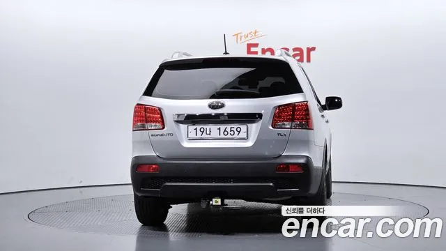 Kia Sorento 2010 thumb 4