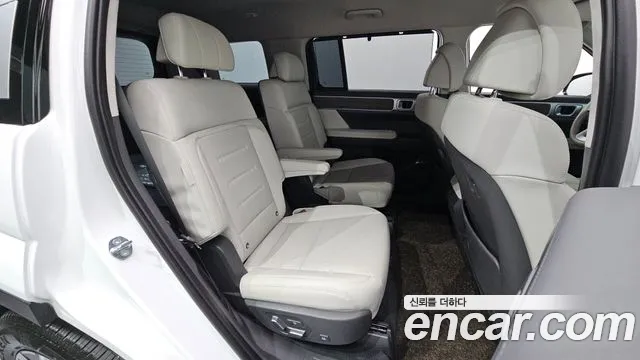 Hyundai Santa Fe 2025 thumb 10