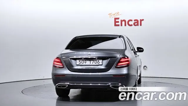 Mercedes-Benz E-Класс 2018 thumb 3