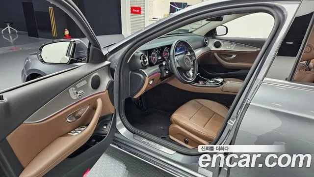 Mercedes-Benz E-Класс 2018 thumb 9