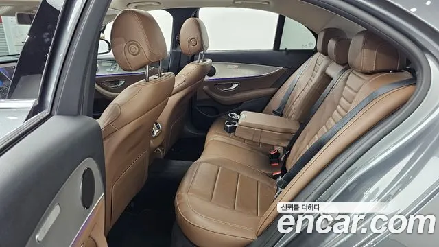 Mercedes-Benz E-Класс 2018 thumb 11