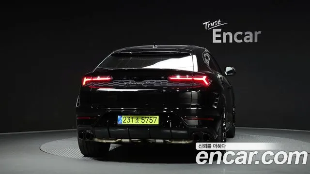 Lamborghini Urus 2026 thumb 4