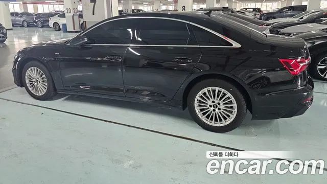 Audi A6 2021 thumb 3