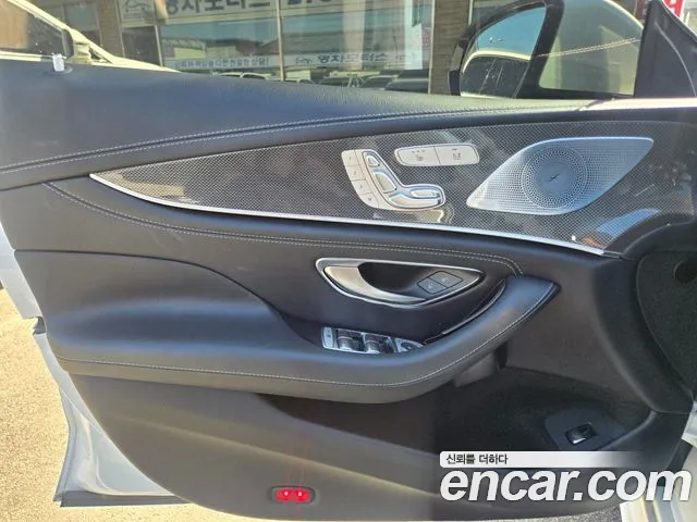 Mercedes-Benz CLS-Class 2019 thumb 6