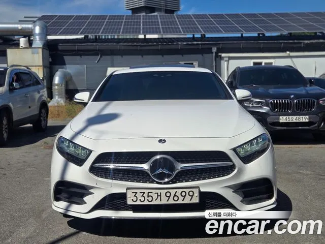 Mercedes-Benz CLS-Class 2019 thumb 12