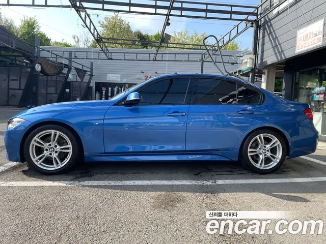 BMW 3-Series 2016 thumb 2