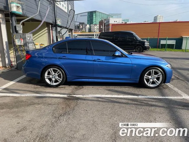 BMW 3-Series 2016 thumb 5