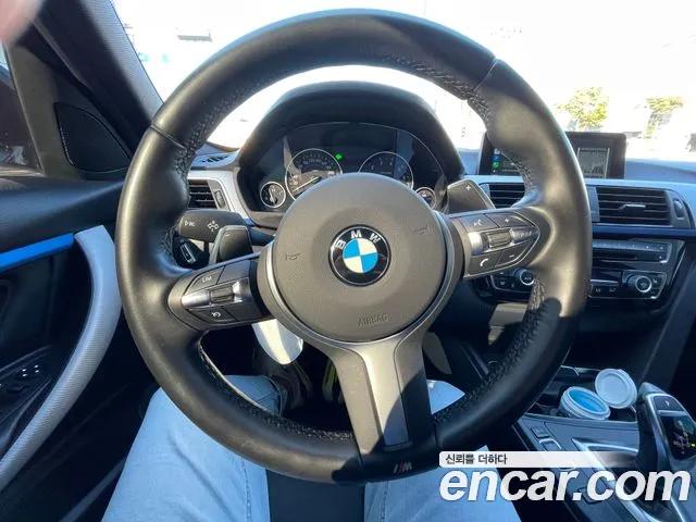 BMW 3-Series 2016 thumb 7