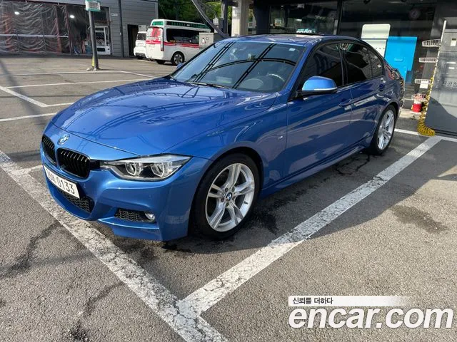 BMW 3-Series 2016 thumb 11