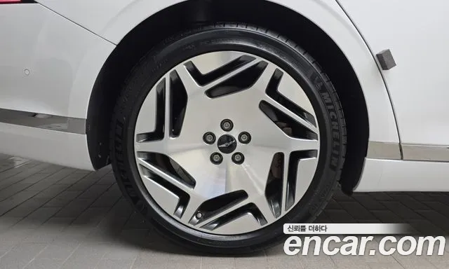 Genesis G90 2022 thumb 4