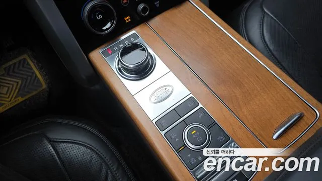 Land Rover Range Rover 2018 thumb 9