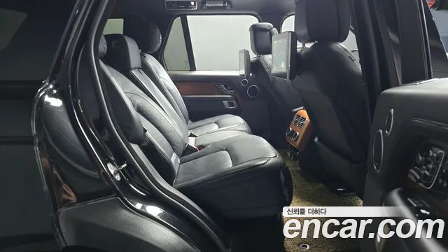 Land Rover Range Rover 2018 thumb 12