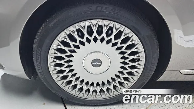 Genesis G90 2020 thumb 5