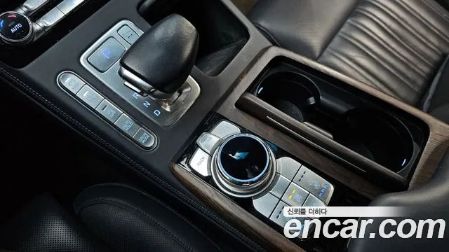 Genesis G90 2020 thumb 9