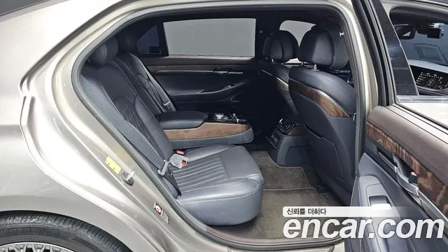 Genesis G90 2020 thumb 11