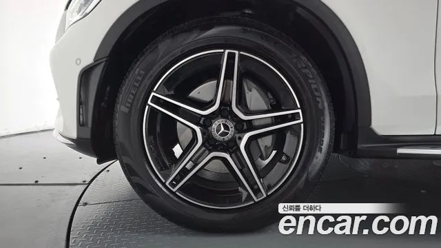 Mercedes-Benz GLC 2023 thumb 4