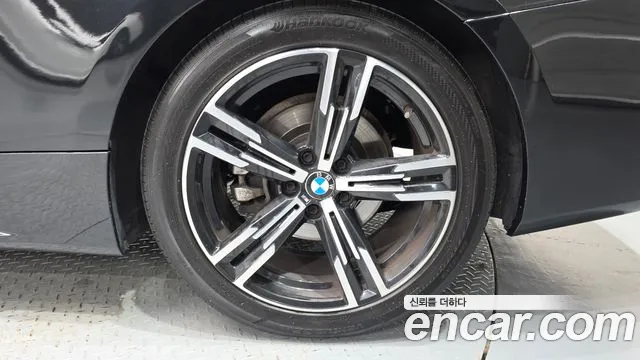 BMW 4-Series 2021 thumb 5