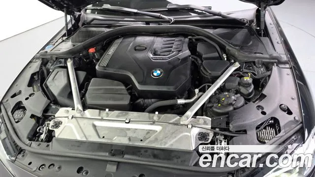 BMW 4-Series 2021 thumb 6