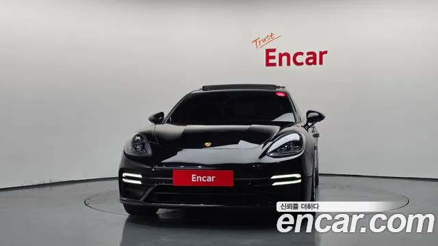 Porsche Panamera 2021 thumb 3
