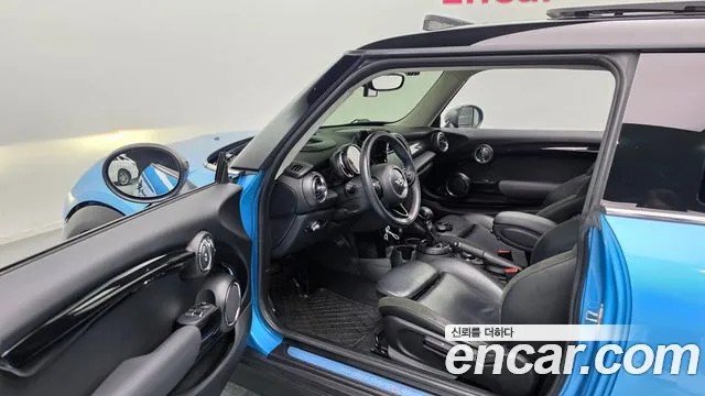 MINI Hatch 2015 thumb 10