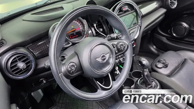 MINI Hatch 2015 thumb 12