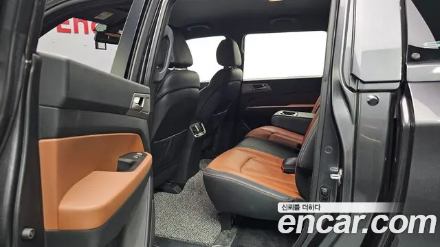 KG_Mobility_Ssangyong Rexton 2019 thumb 11