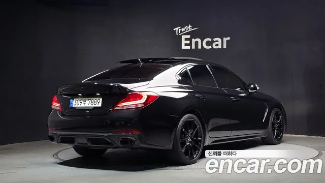 Genesis G70 2020 thumb 2