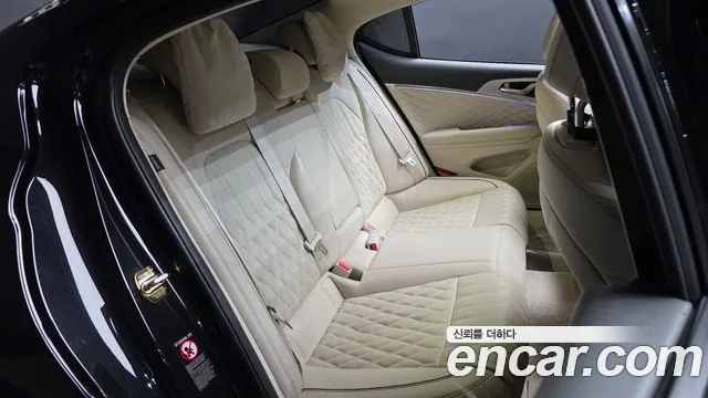 Genesis G70 2020 thumb 12
