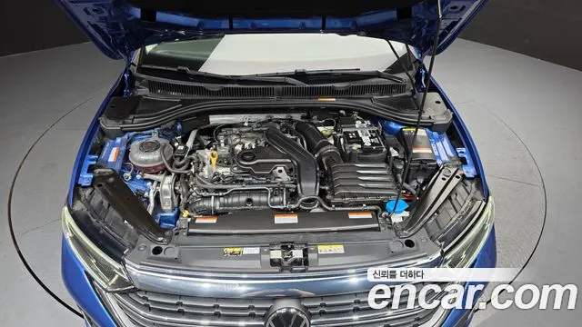 Volkswagen Jetta 2023 thumb 6