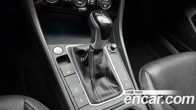 Volkswagen Jetta 2023 thumb 9