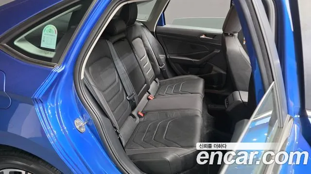 Volkswagen Jetta 2023 thumb 11