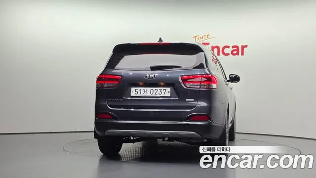 Kia Sorento 2016 thumb 4