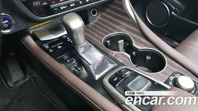 Lexus RX 2018 thumb 9