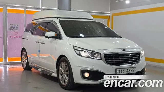Kia Carnival 2015 thumb 3