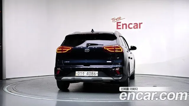 Kia Niro 2019 thumb 4