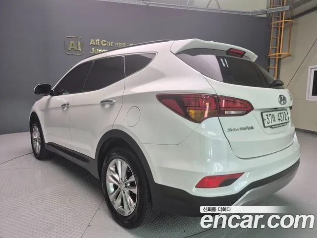 Hyundai Santa Fe 2016 thumb 2