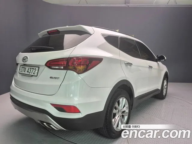 Hyundai Santa Fe 2016 thumb 6