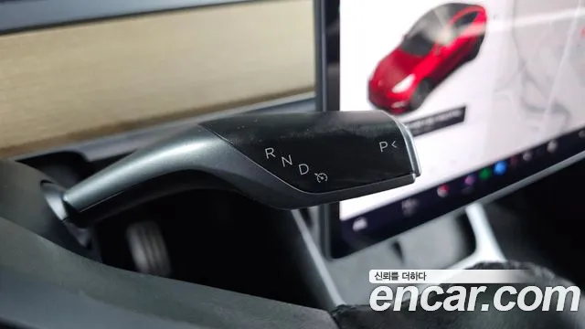 Tesla Model Y 2021 thumb 9