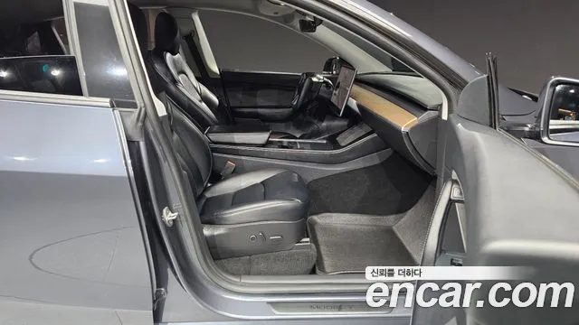 Tesla Model Y 2021 thumb 11