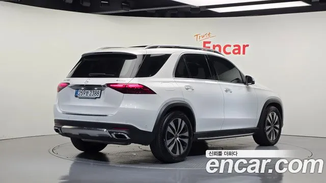 Mercedes-Benz GLE 2026 thumb 2
