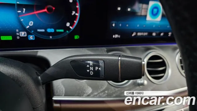 Mercedes-Benz E-Класс 2022 thumb 8
