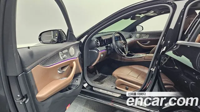 Mercedes-Benz E-Класс 2022 thumb 9