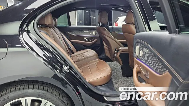 Mercedes-Benz E-Класс 2022 thumb 11