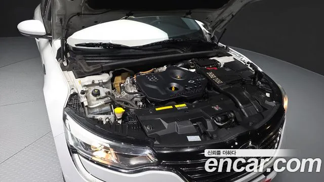 Renault-KoreaSamsung Megane 2016 thumb 5