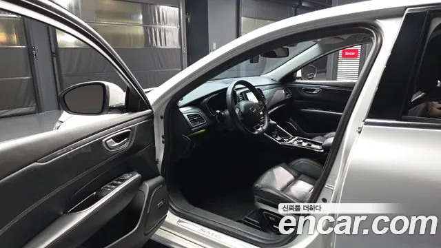 Renault-KoreaSamsung Megane 2016 thumb 9