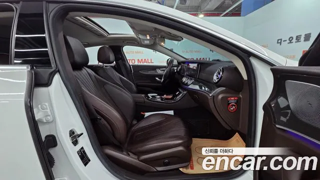 Mercedes-Benz CLS-Class 2019 thumb 10