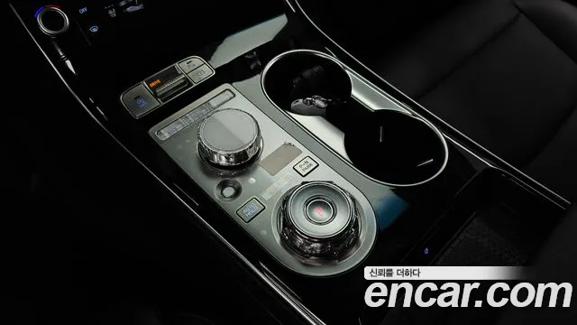 Genesis GV70 2025 thumb 9