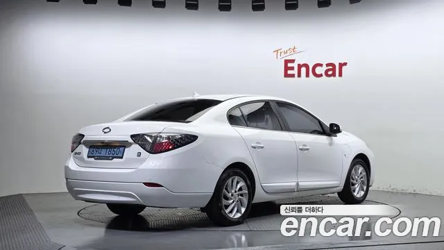 Renault-KoreaSamsung Fluence 2016 thumb 2